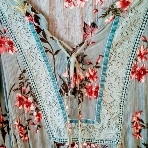 Gorgeous Suzanne Betro Women's XL Floral Boho Tassel Tie Tunic Top - Picture 5 of 13